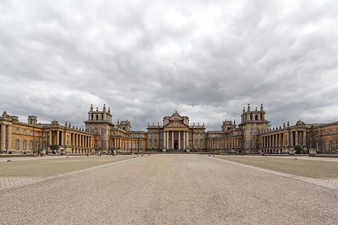 Blenheim Palace in a Day Private Tour With Admission