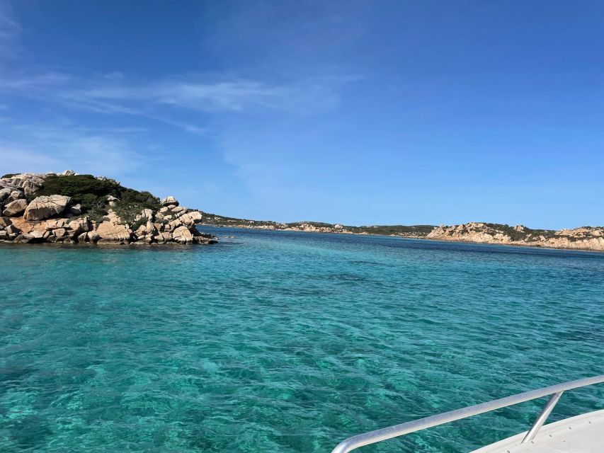 Boat 6,5 M Rental for Excursions to Maddalena and Corsica
