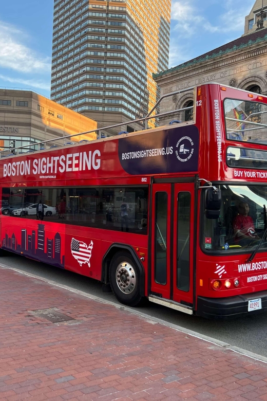 Boston Night Tour: Boston Sightseeing Double-Decker Tour