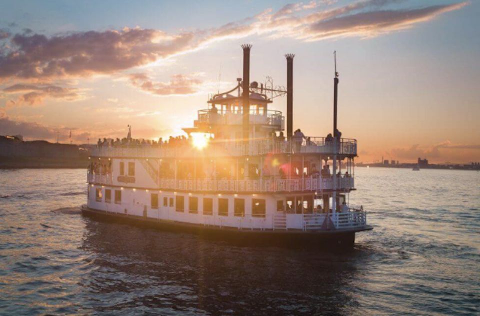 1 boston scenic moonlight harbor cruise Boston: Scenic Moonlight Harbor Cruise