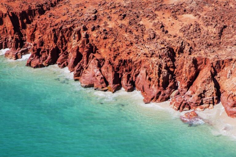 Broome: Cliffs & Coast 60 Minute Scenic Helicopter Flight