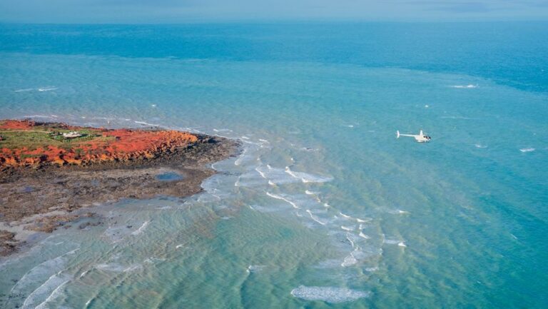 Broome: Creek and Coast 45-Minute Scenic Flight