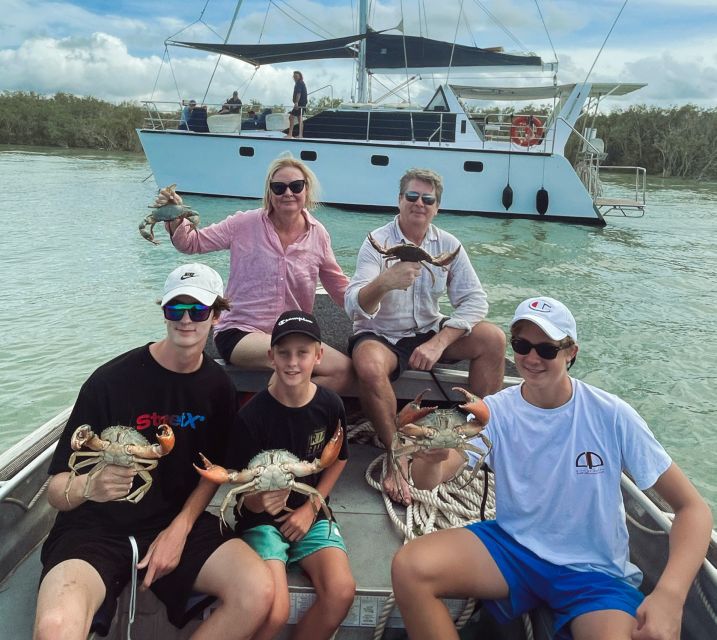 Broome: Mud Crabbing Boat Tour With Lunch and Transfers