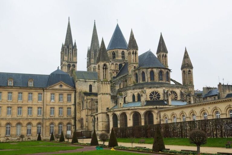 Caen: Private Custom Tour With a Local Guide