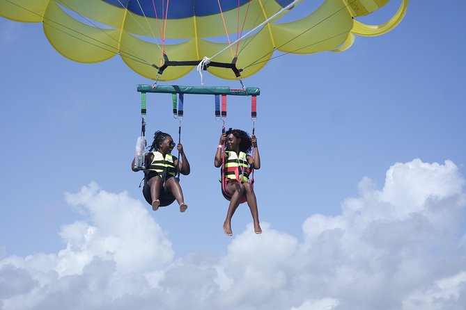 1 cancun isla mujeres nichupte lagoon parasailing with pickup Cancun, Isla Mujeres, Nichupté Lagoon Parasailing With Pickup