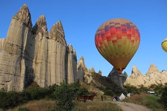 Cappadocia Balloon-Watching Morning Tour With Hotel Transfer  – Urgup