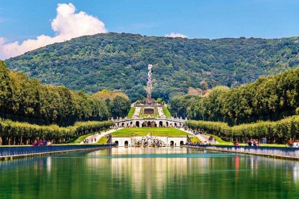 Caserta Royal Palace and Archeological Museum of Naples Tour