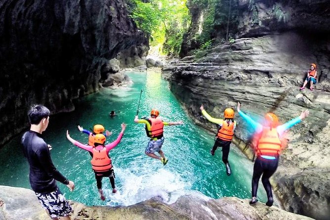 Cebu: Canyoneering Kawasan Falls Day Tour