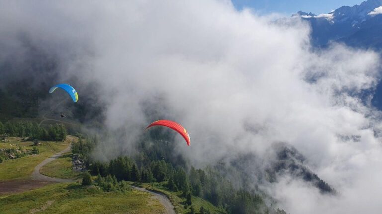 Chamonix-Mont-Blanc: Mountain Tandem Paragliding Flight