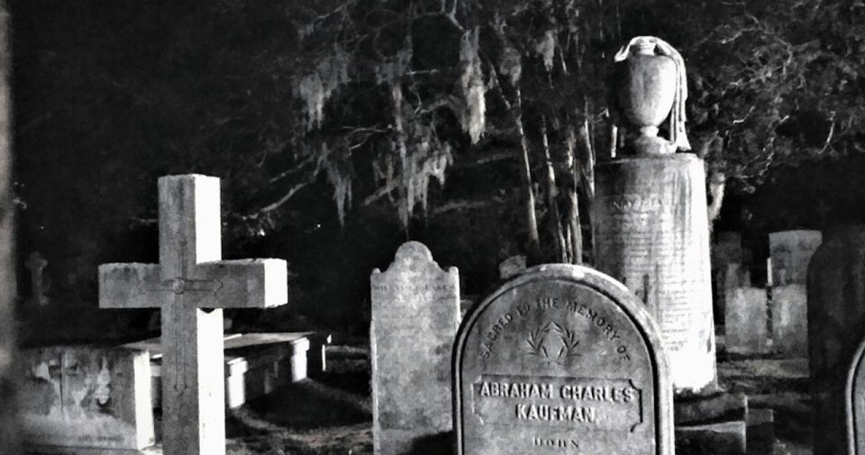 1 charleston dark history ghost tour Charleston: Dark History & Ghost Tour