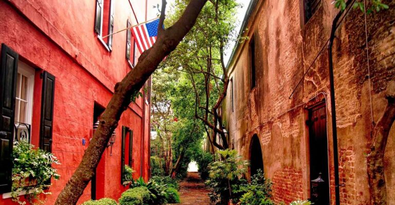 Charleston: History and Architecture Guided Walking Tour