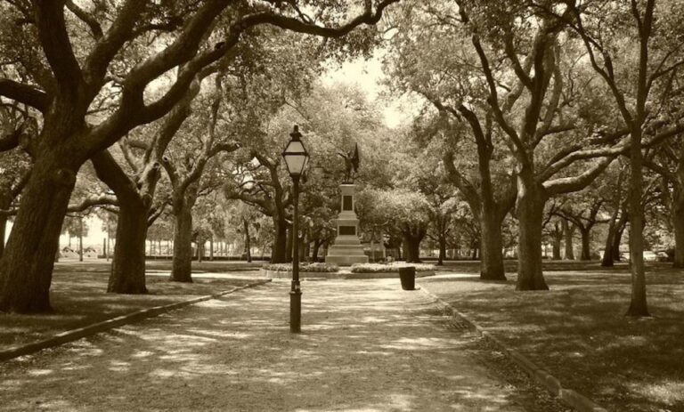 Charleston: Walking Ghost Tour of the Historic District