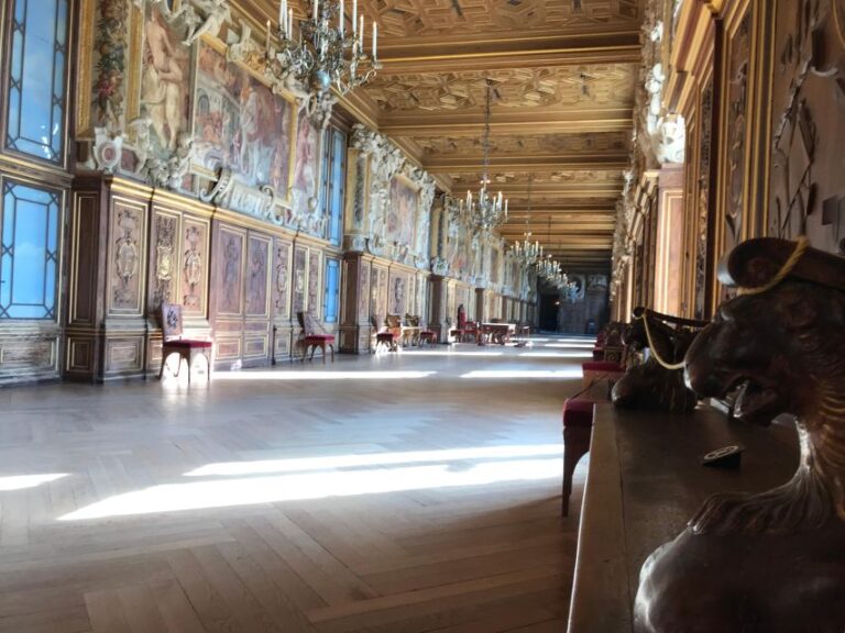 Château Fontainebleau German Semi-Private Guided Tour Max 6