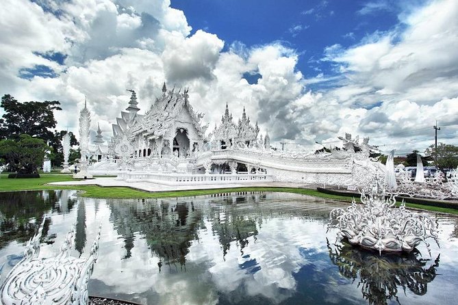 Chiang Rai 1 Day Tour（White Temple-Blue Temple- Golden Triangle) From Chiang Mai