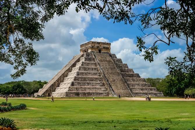 Chichen Itza and Valladolid Full-Day Guided Tour in English  – Playa Del Carmen