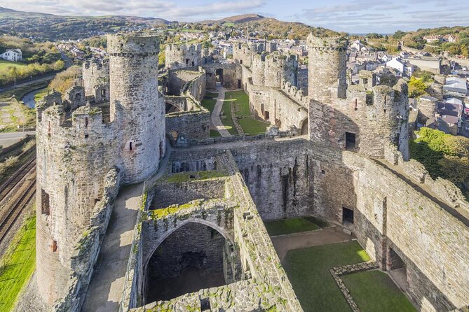 [chinese-guided]Chester, Conwy Castle, Pontcysyllte Aqueduct Private Tour