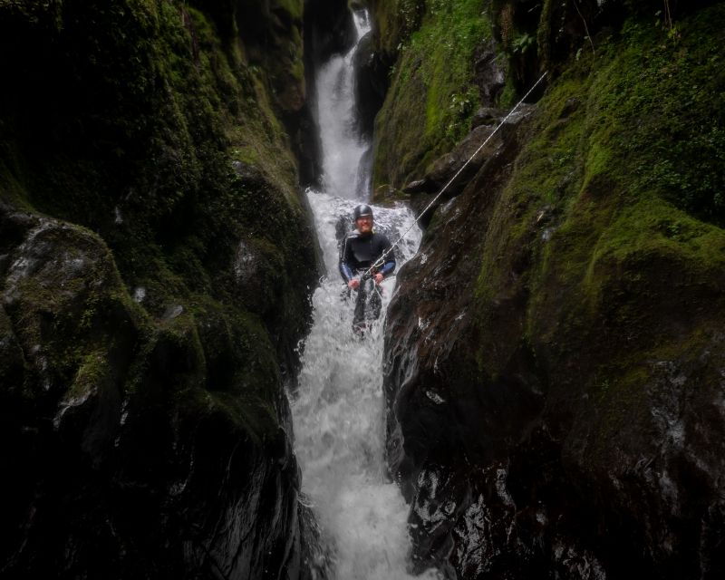 Clackmannanshire: Dollar and Alva Glen Canyoning Adventure