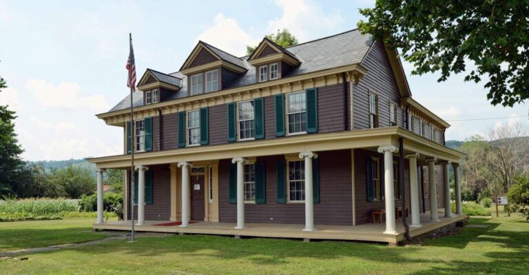 Cockayne Farmstead: Cockayne Farmhouse Guided Tour