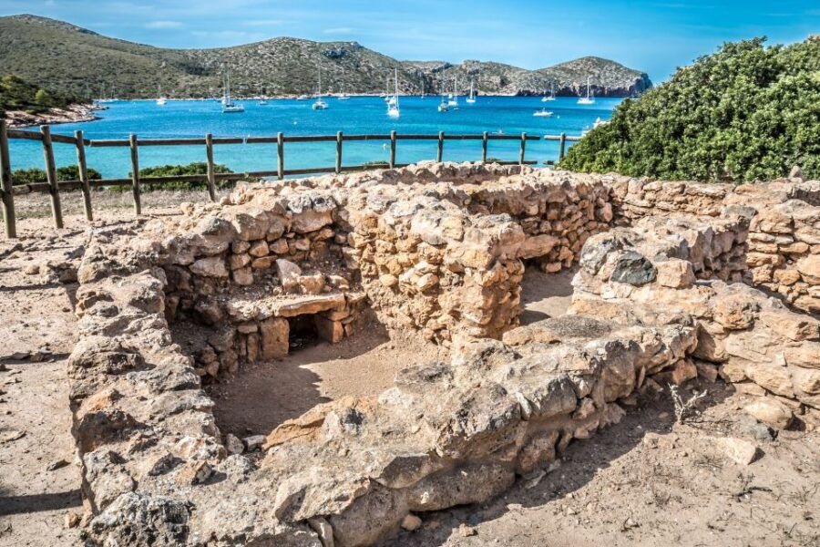 Colonia Sant Jordi: Boat Tour Around Cabrera Archipelago