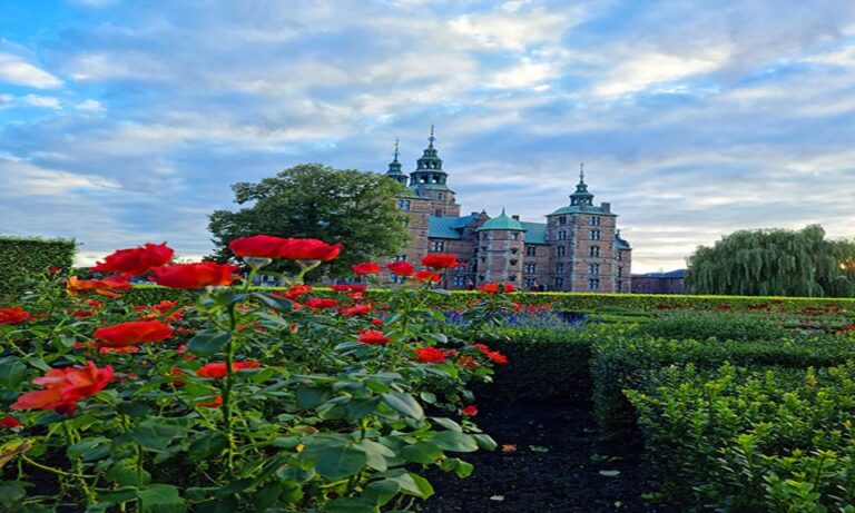 Copenhagen: Private City E-Bike History & Nature Tour