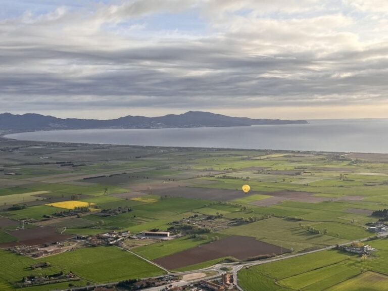 Costa Brava: Hot Air Balloon Flight