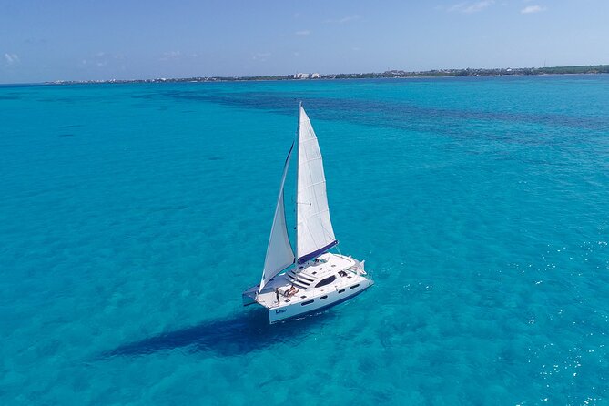 Cozumel Luxury Sailing & Snorkeling With Lunch and Open Bar Onboard