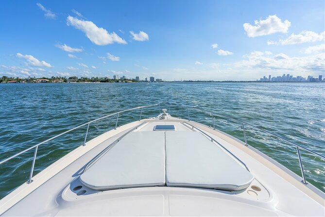 Cruise on a Beautiful Yacht From the Heart of Miami Beach
