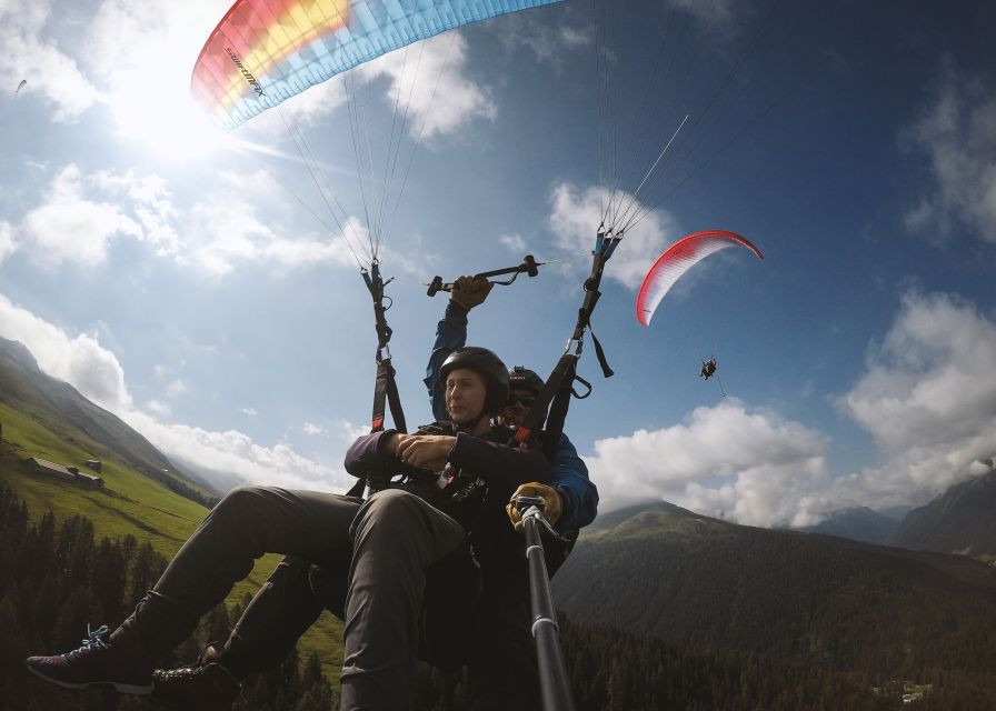1 davos tandem paragliding flight Davos: Tandem Paragliding Flight