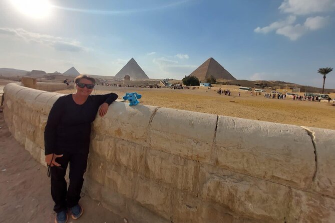 Day Tour Giza Pyramids ,Sphinx, Sakkara Step Pyramid and Memphis Old City