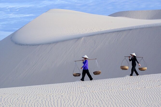 Day Trip -Private Car From Nha Trang to Mui Ne (included White and Red Sandunes)