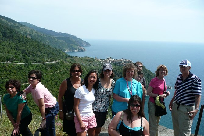 Day Trip to Cinque Terre by Deluxe Minivan & Hiking