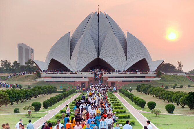 Delhi: Old and New Delhi Private One Day Tour