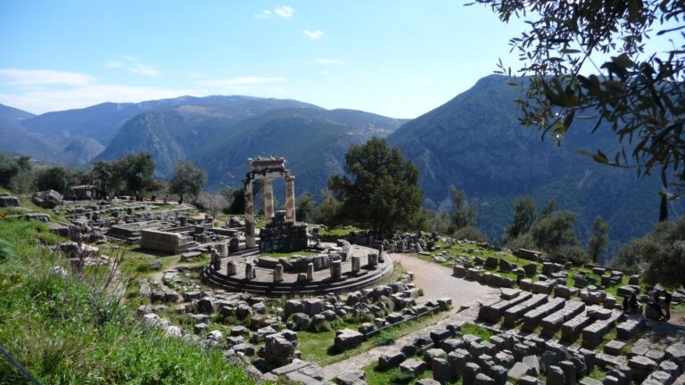 Delphi, Thermopylae Full Day Private Tour From Athens