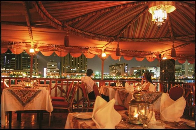 Deluxe Dubai Creek Dinner Cruise With Live Shows