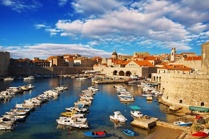 Departure Private Transfers: Dubrovnik to Dubrovnik Airport DBV in Luxury Van