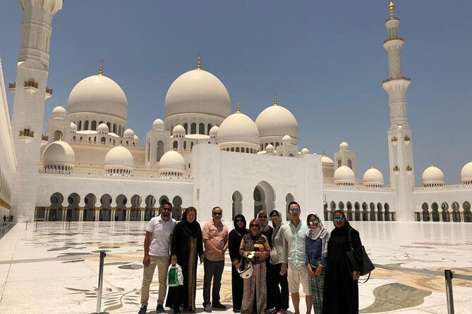 Discover Abu Dhabi Full Day Live Guide Tour