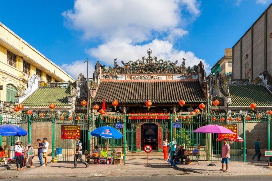 Discover China Town by Pedicab