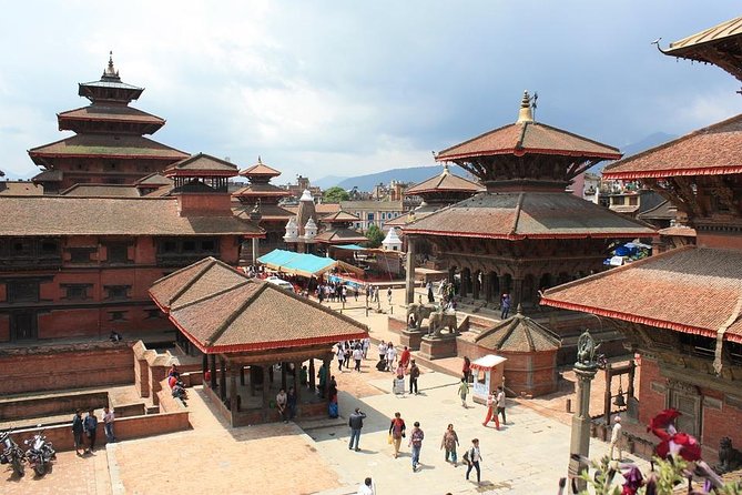 Discover Pashupatinath Temple, Boudanath Stupa and Patan Durbar Square