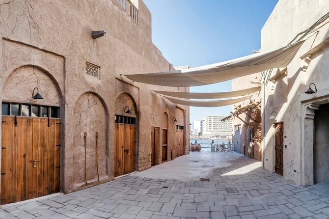 Discovering Old Town Dubai: A Creative Walking Journey - Must-Visit Landmarks