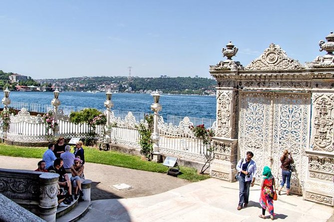 Dolmabahce Palace, Bosphorus Cruise, City Bus Tour Ticket & Guide