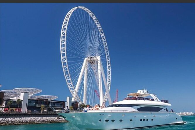 Dubai (Marina Luxury Yacht) Tour With Breakfast