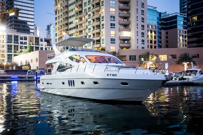 Dubai Marina Luxury Yacht Tour With Breakfast