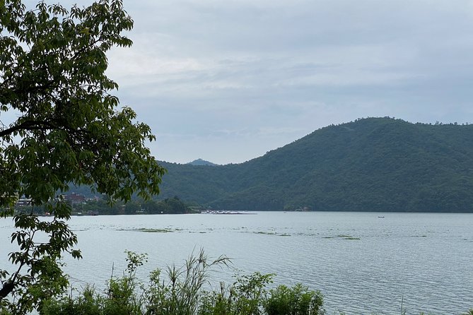 Easy Short Hiking Along The Beautiful Fewa Lake