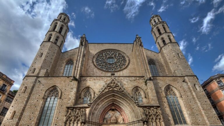 El Born: Basilica Santa María Del Mar Tour & Terrace Experie