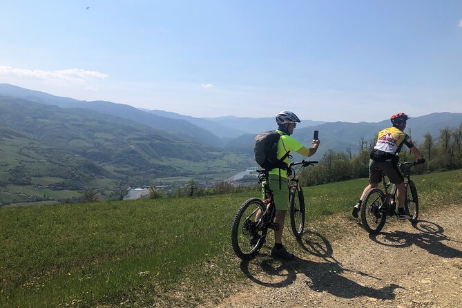 1 electric mountain bike rental in bobbio Electric Mountain Bike Rental in Bobbio