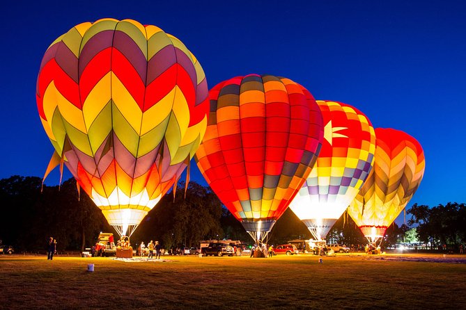 Enjoy Hot Air Balloon Ride With Gourmet Breakfast & Falcon Show From Dubai