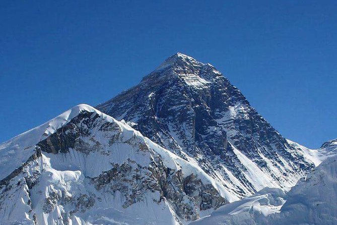 Everest Base Camp Trekking – 16 Days