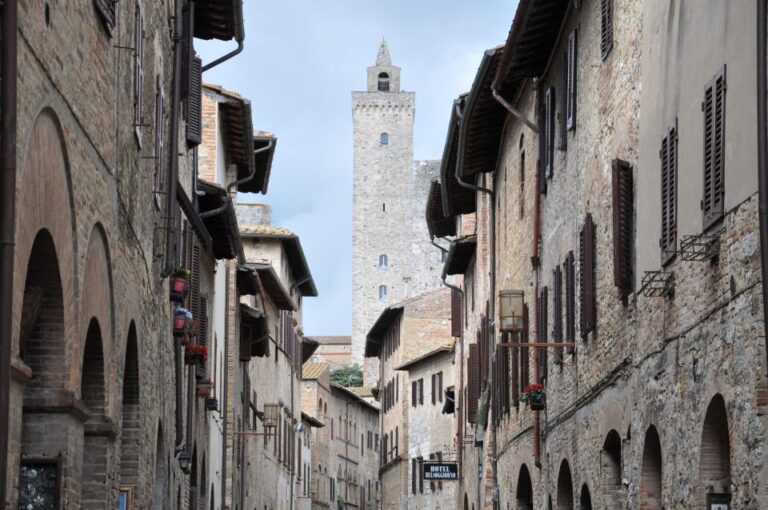 Florence: Full-Day Private Tour of Chianti and San Gimignano