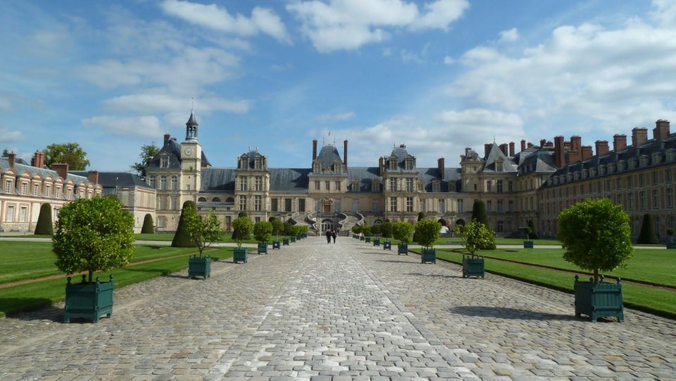 1 fontainebleau private round transfer from paris Fontainebleau: Private Round Transfer From Paris