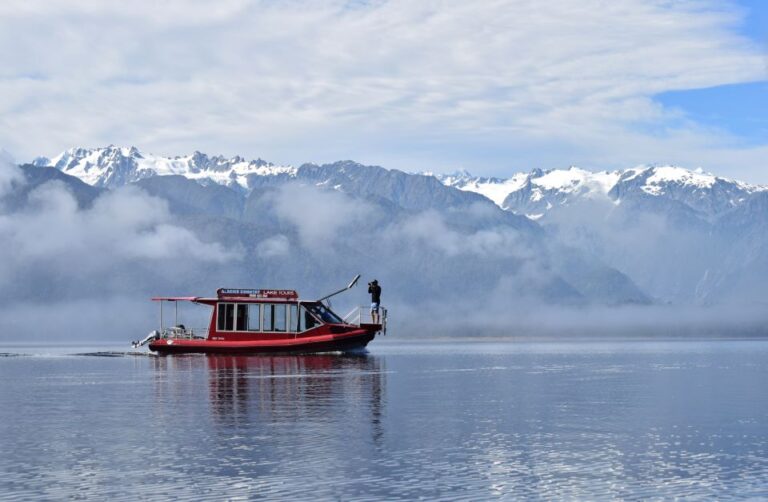 Franz Josef Glacier: 2-Hour Scenic Lake Mapourika Cruise